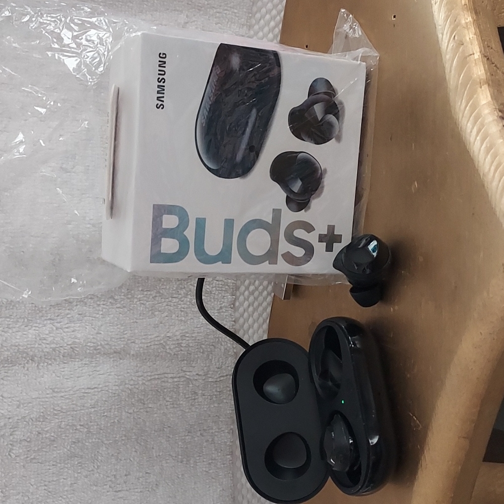 Samsung galaxy buds plus